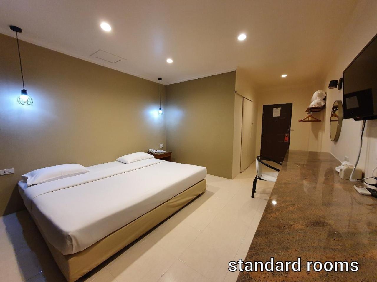 Rattana View Hotell Phitsanulok Exteriör bild