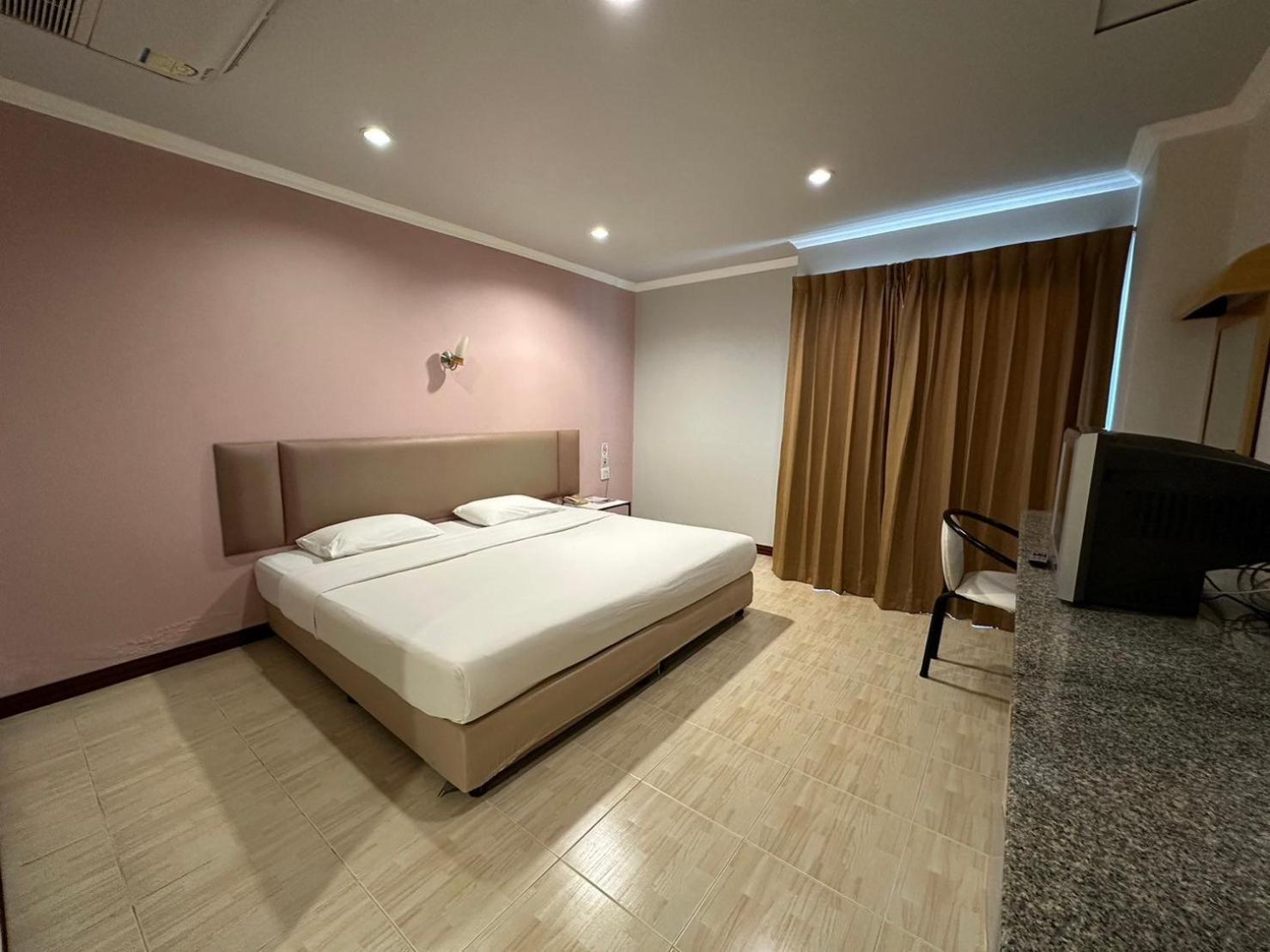Rattana View Hotell Phitsanulok Exteriör bild