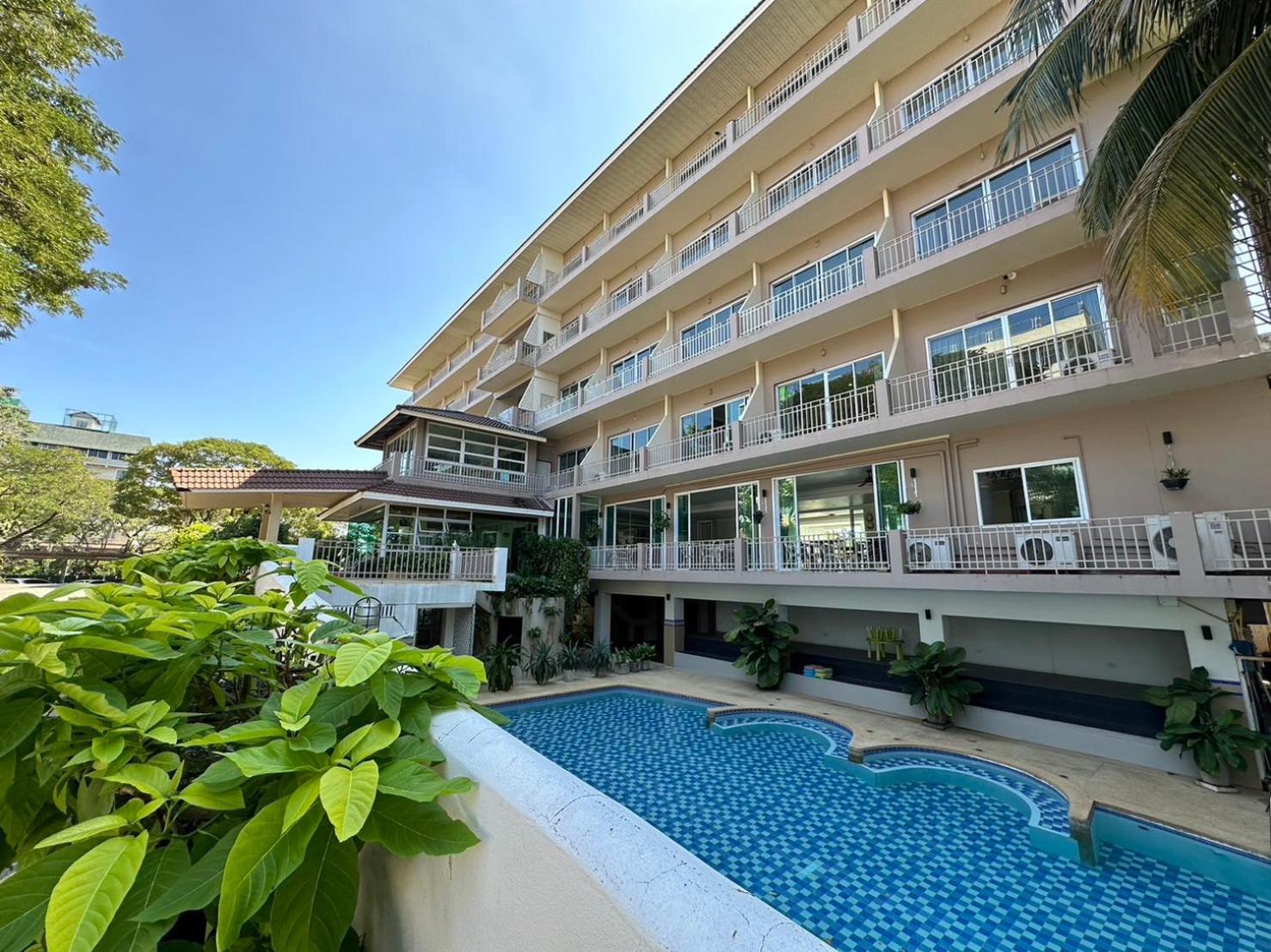 Rattana View Hotell Phitsanulok Exteriör bild